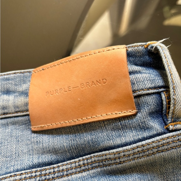 LIKE NEW Men’s purple Jeans - Picture 8 of 13